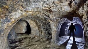 Medieval Underground Structures / Середньовічне підпілля